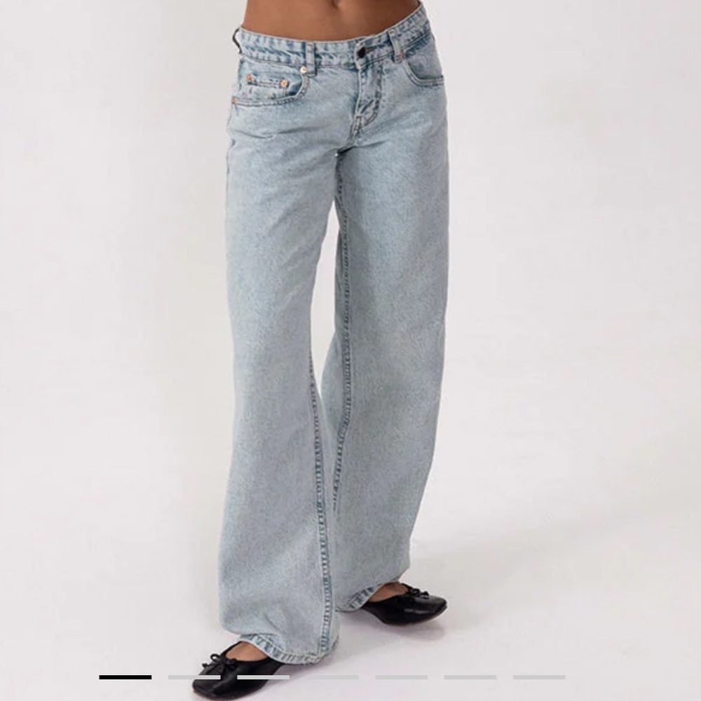 Motel rocks low rise parallel jeans in 80s light blue wash size W24 L32